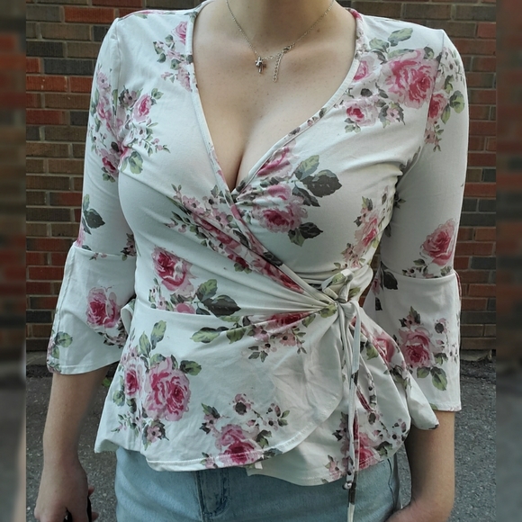 3/4 Sleeve Wrap Top - Picture 1 of 2